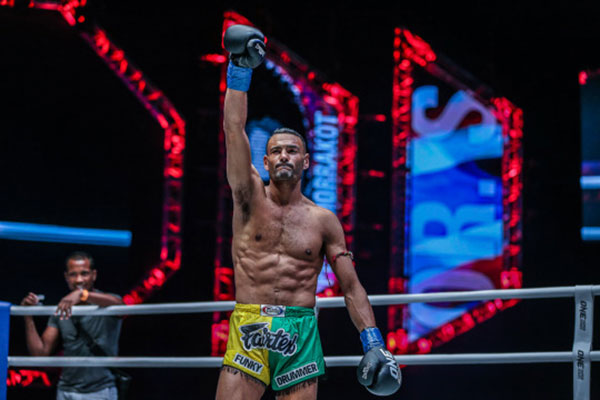 Dua Master Muay Thai Ramaikan One Champhionship