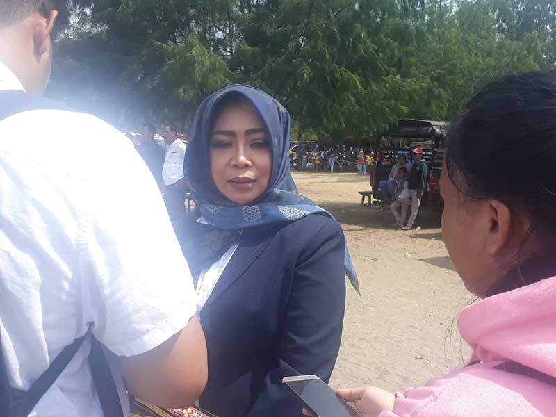 Dewi, 38, salah satu keluarga korban jatuhnya pesawat Lion Air 