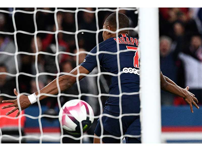 Mbappe Cetak Empat Gol, PSG Pecahkan Rekor Ligue 1
