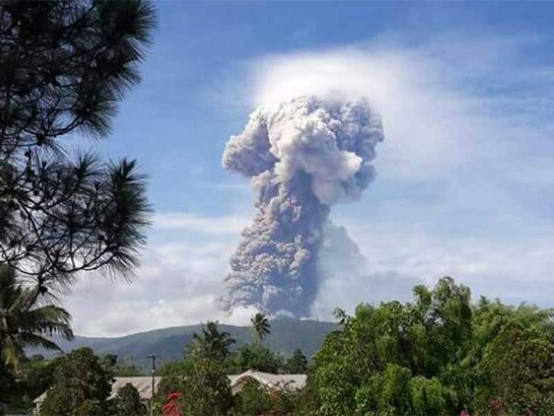 Jalur Pendakian Gunung Soputan Ditutup