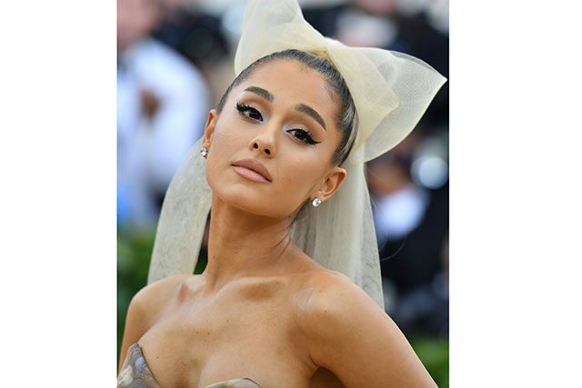 Ariana Grande Bahas Gangguan Kecemasan (anxiety disorder)