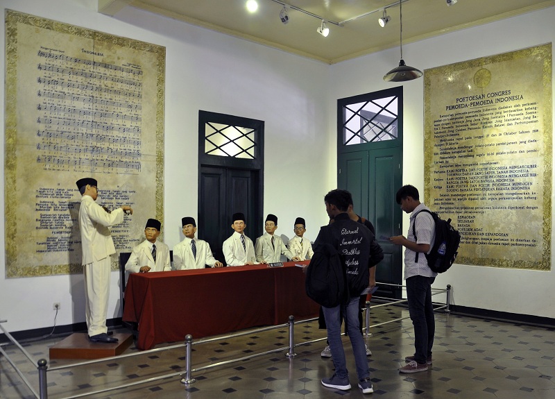 Pengunjung di Museum Sumpah Pemuda di Jakarta