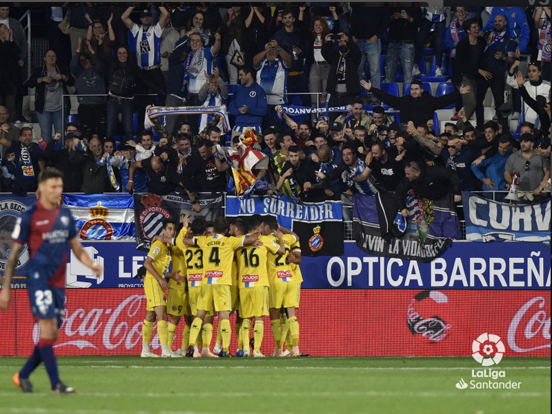 Selebrasi para pemain Espanyol