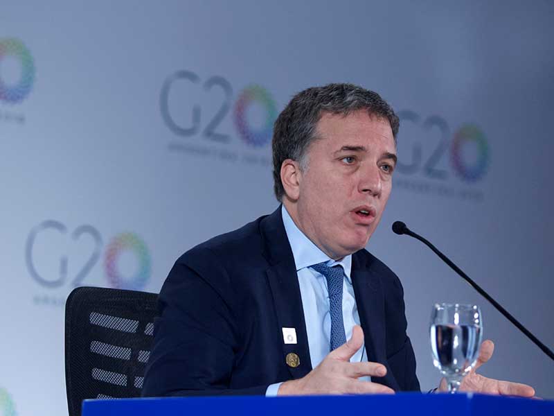 Menteri Keuangan Argentina Nicolas Dujovne