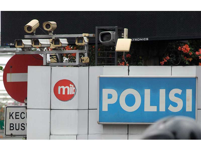 Pemerintah Provinsi DKI Jakarta segera menerapkan sistem tilang elektronik atau Electronic Traffic Law Enforcement (ETLE) bagi pelanggar lalu lintas.