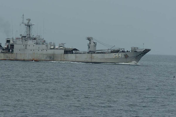 KRI Teluk Sabang-544 Berlayar untuk Peduli Gempa Palu-Donggala