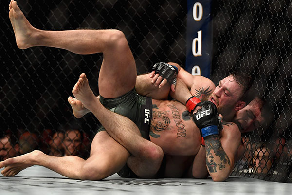 McGregor Ingin Tanding Ulang Lawan Khabib