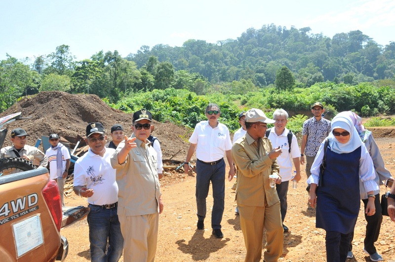 Kunjungan Deputi Koordinator Bidang Infrastruktur Kemenko Maritim, Ridwan Jamaludin ke Pelabuhan Teluk Tapang