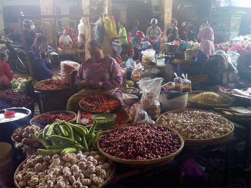 Pedagang di los Pasar Gede Klaten