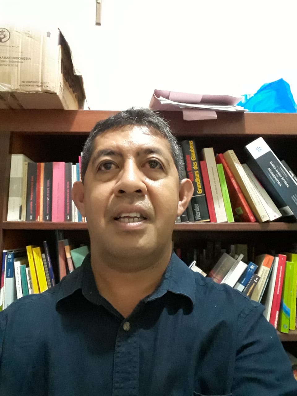 Natal dan Tantangan Post-Demokrasi