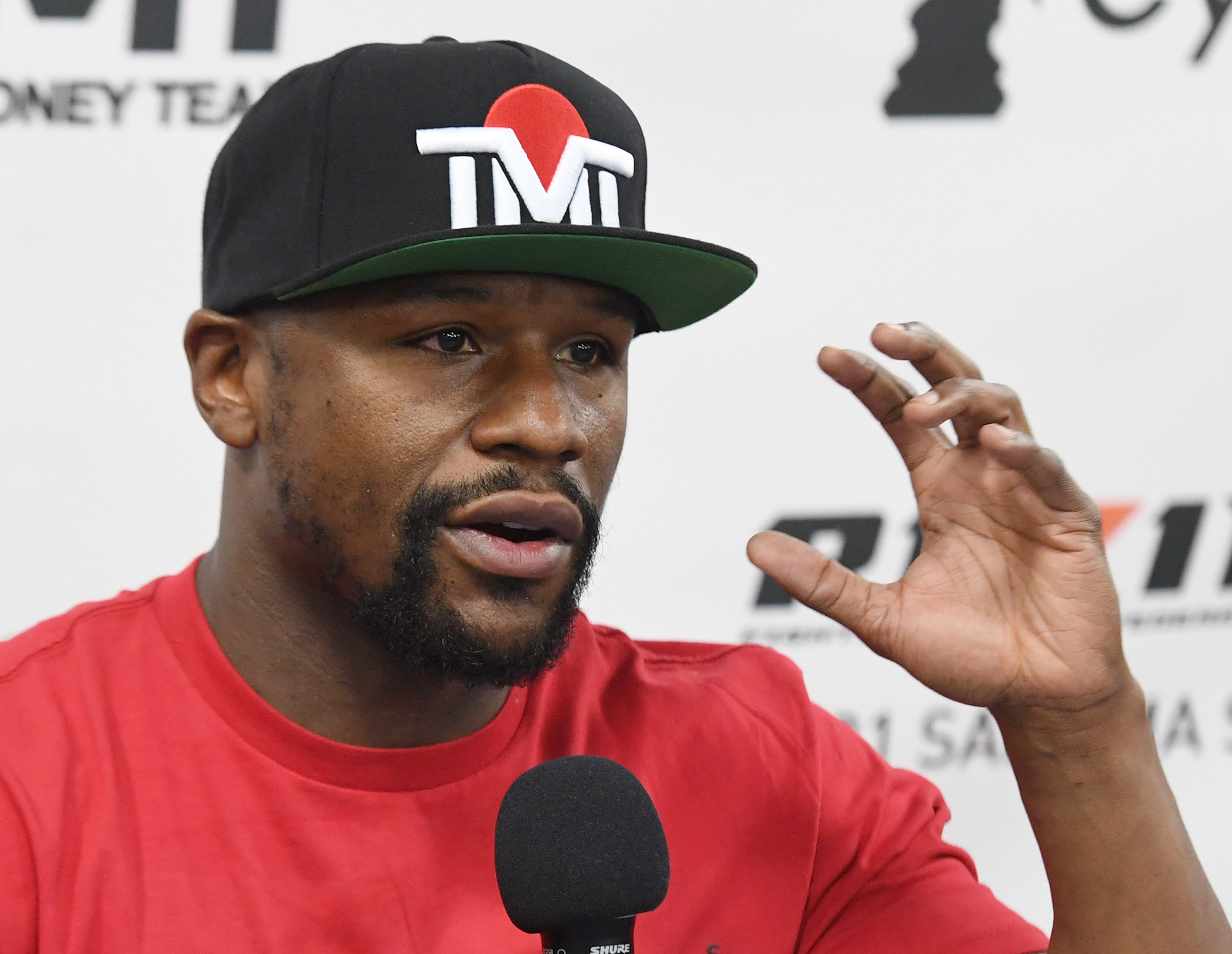 Mayweather Pastikan Laga Melawan Kickboxer Jepang Hanya Hiburan