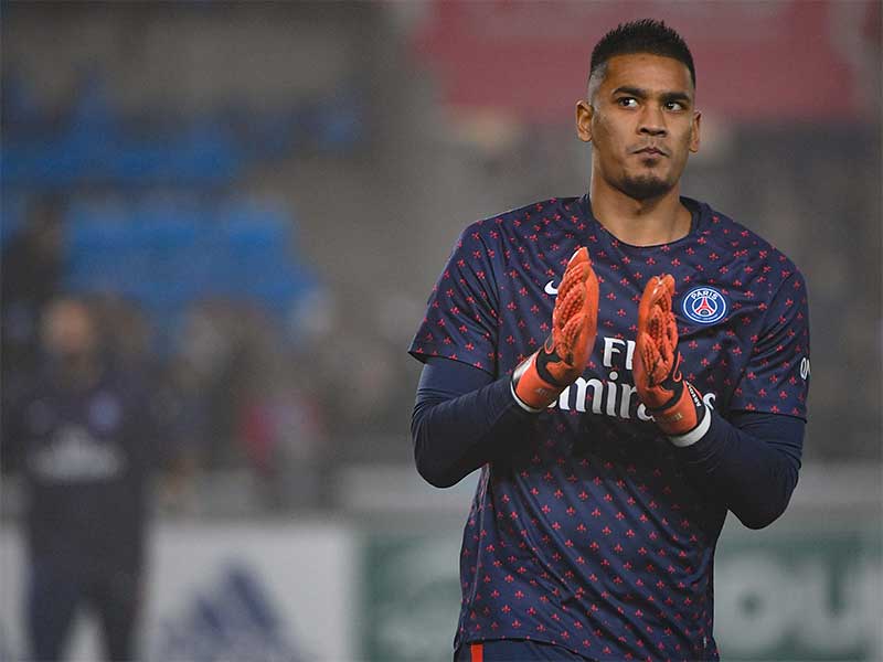 Areola Bertahan di PSG
