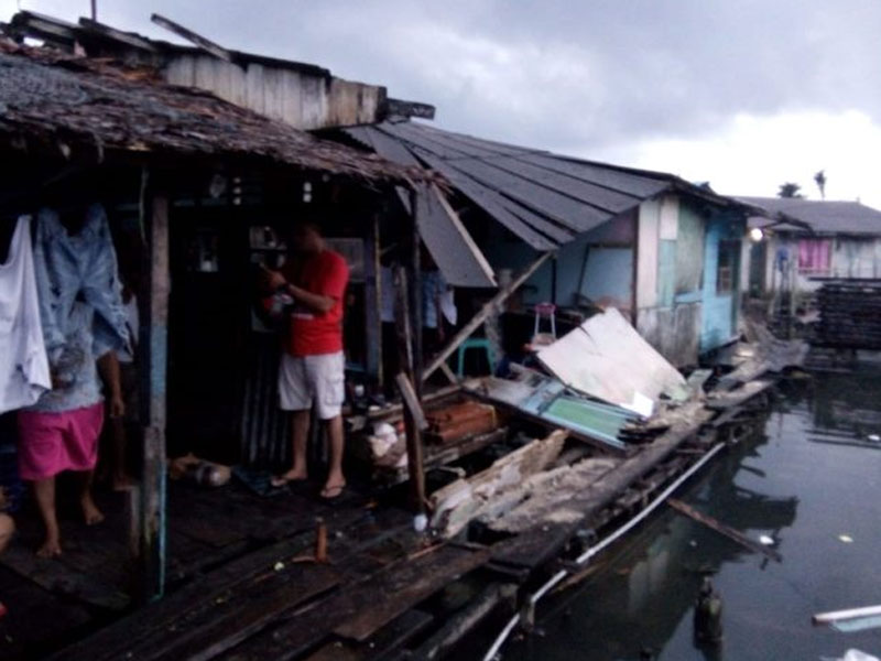 Rumah warga yang rusak di Kota Dobo akibat gempa 5,9 SR, Sabtu (26/1/2019) sore.