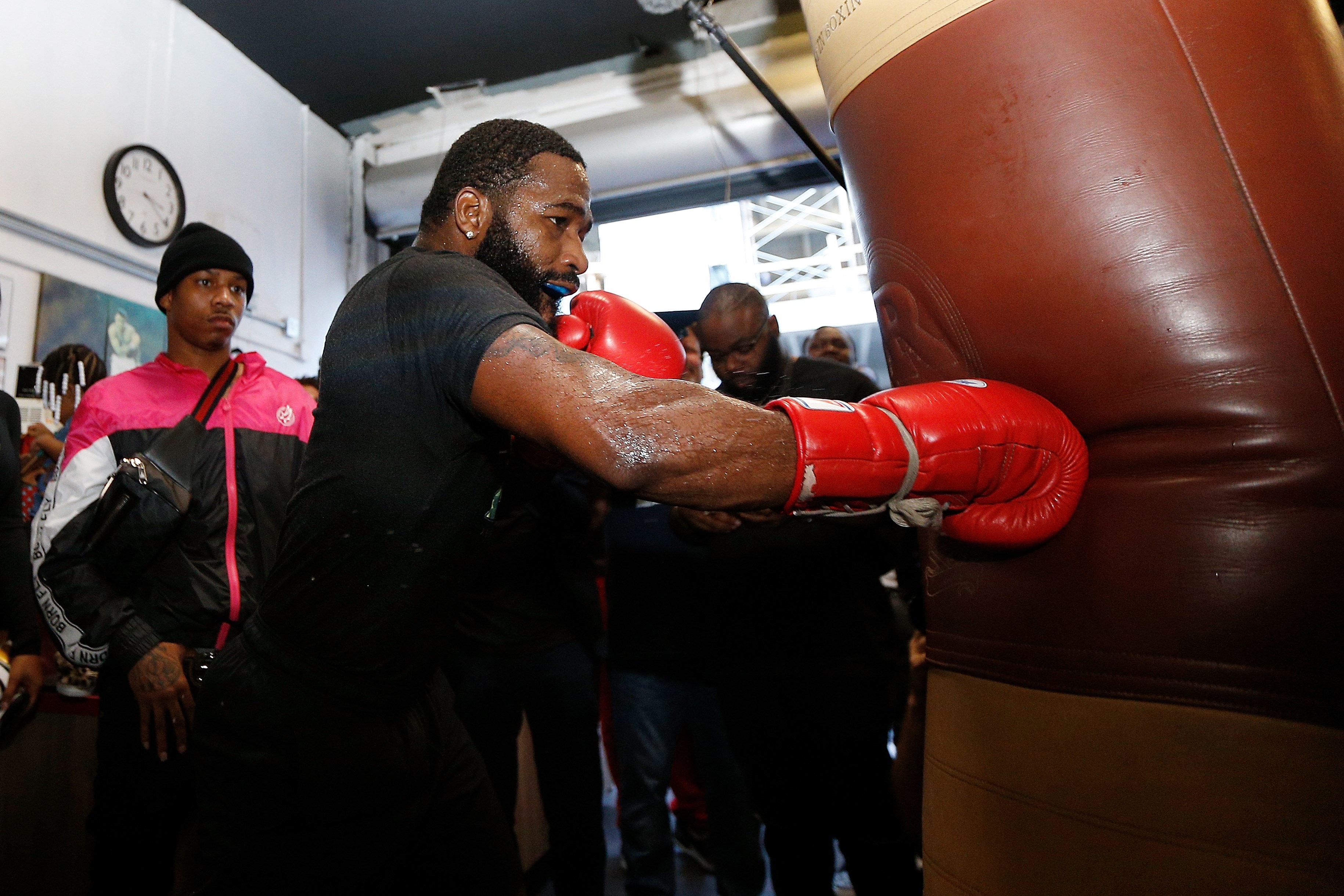 The Problem Siap Pukul KO Pacquiao