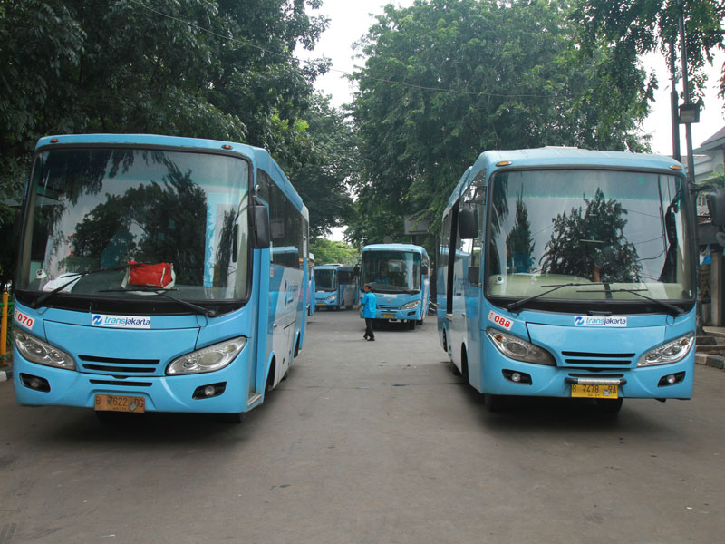 Pembayaran Nontunai akan Diterapkan pada Rute Bus Pengumpan