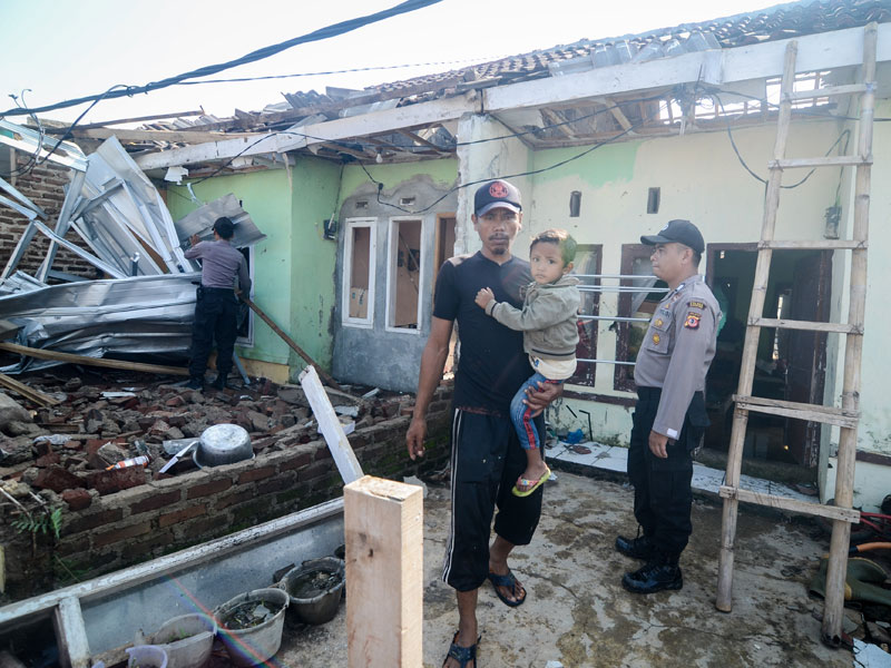 Warga Rancaekek masih Mengungsi di Masjid