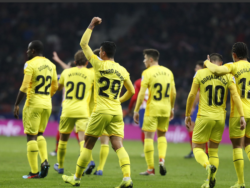 Selebrasi para pemain Girona usai memastikan diri lolos ke perempat final Copa del Rey.