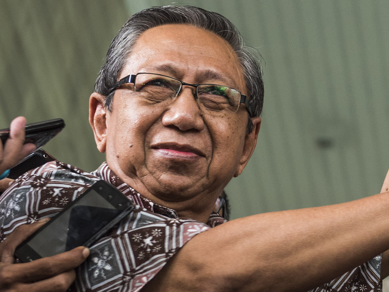 Profesor Bambang Widodo Umar