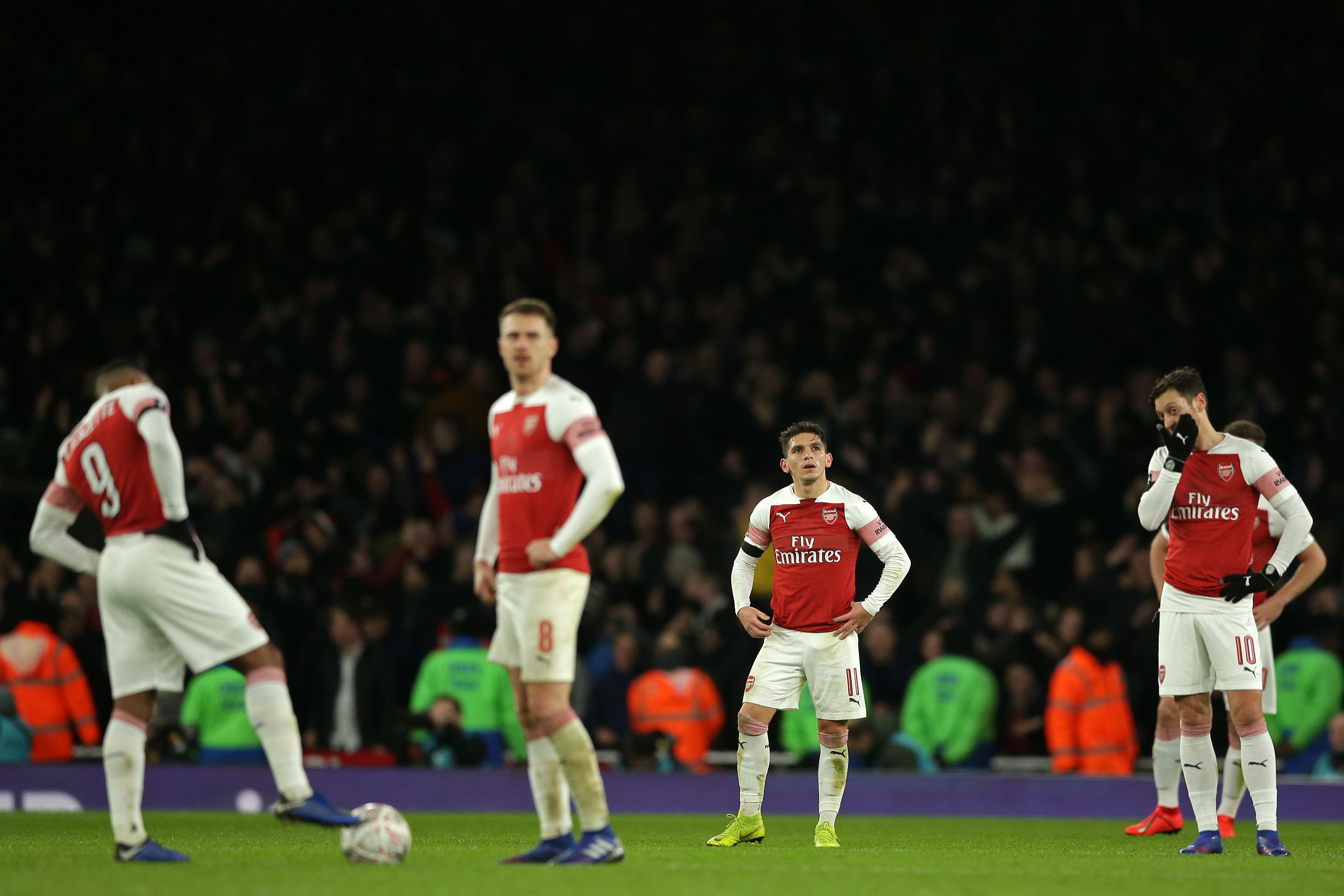 Arsenal Takluk di Kandang