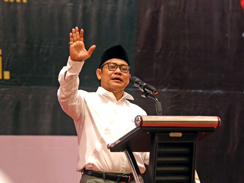 WAKIL Ketua Majelis Permusyawaratan Rakyat Mahyudin mengatakan ada indikasi agen-agen untuk kepentingan asing masuk di semua lini kehidupan berbangsa dan bernegara.