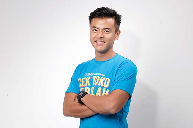  Dion Wiyoko Kue Keranjang dan Jeruk