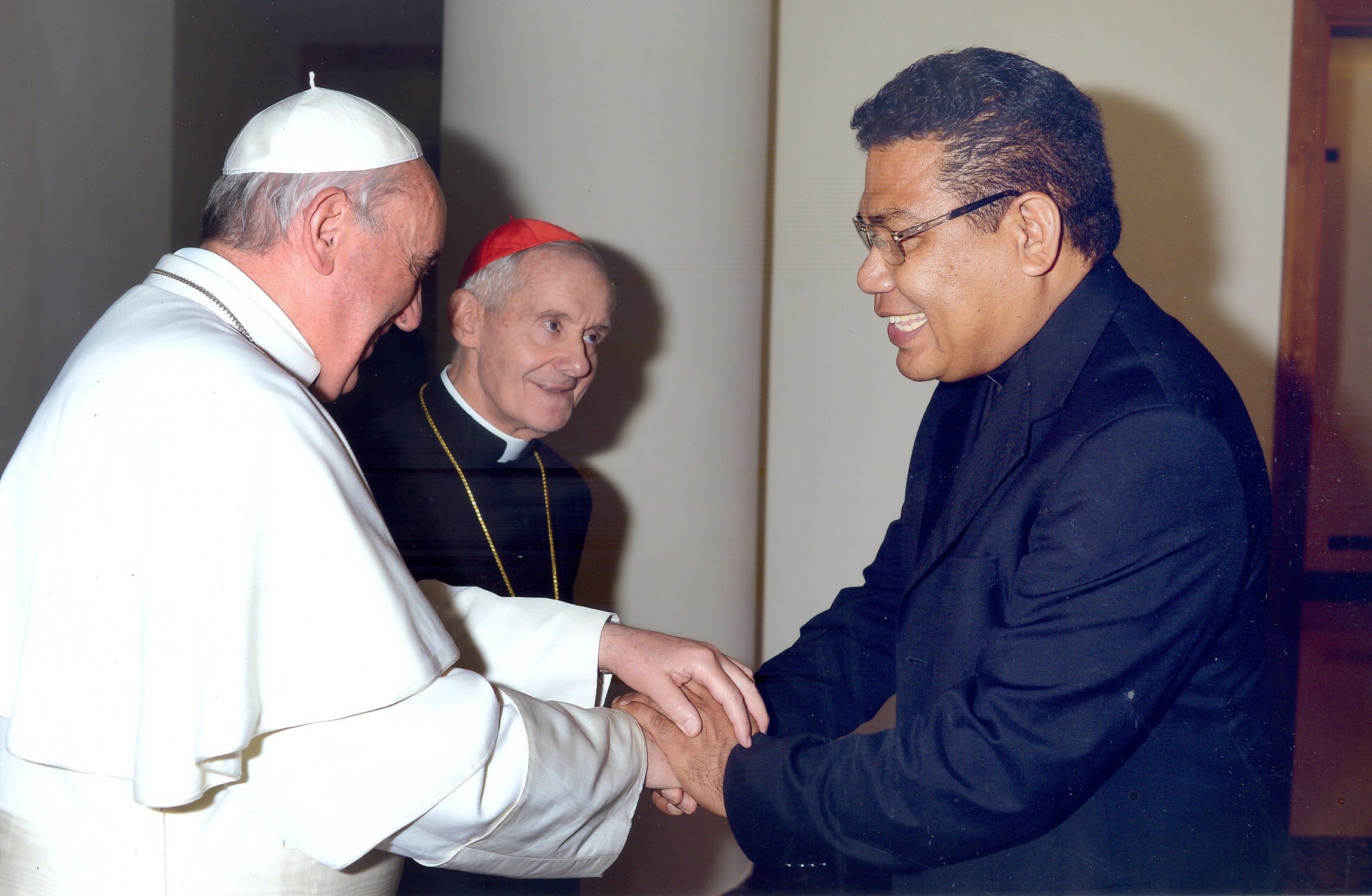 Vatikan dan Dunia Arab Sepakat: Berhenti Peralat Tuhan dan Agama