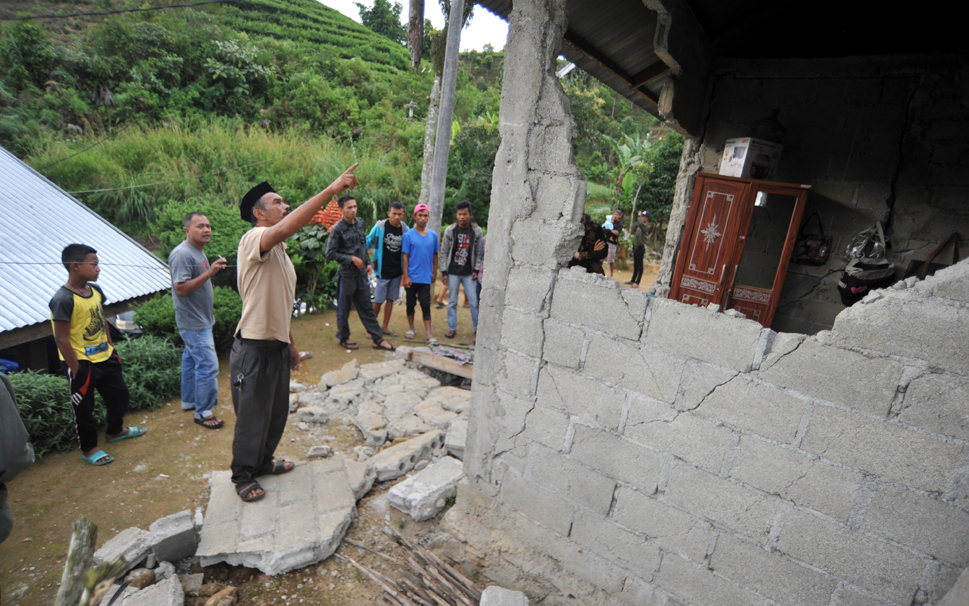 Ilustrasi -- Dampak gempa bumi di Solok Sumatra Barat, beberapa waktu lalu.
