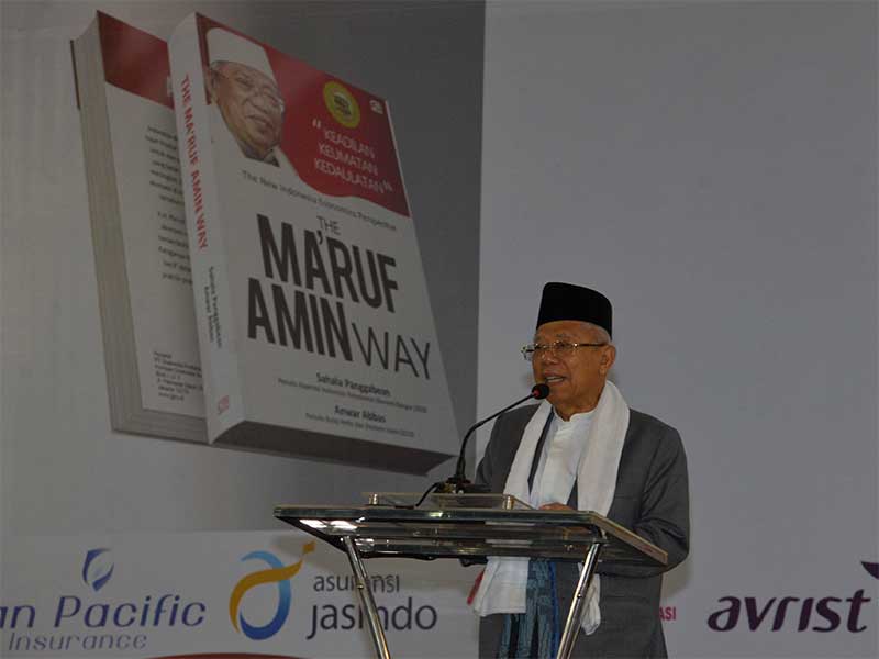 PELUNCURAN BUKU MARUF AMIN WAY: Calon Wakil Presiden nomor urut 01, Ma'ruf Amin (memberian sambutan sebelum proses peluncuran buku di Gedung Smesco, Jakarta , Jumat (1/2).