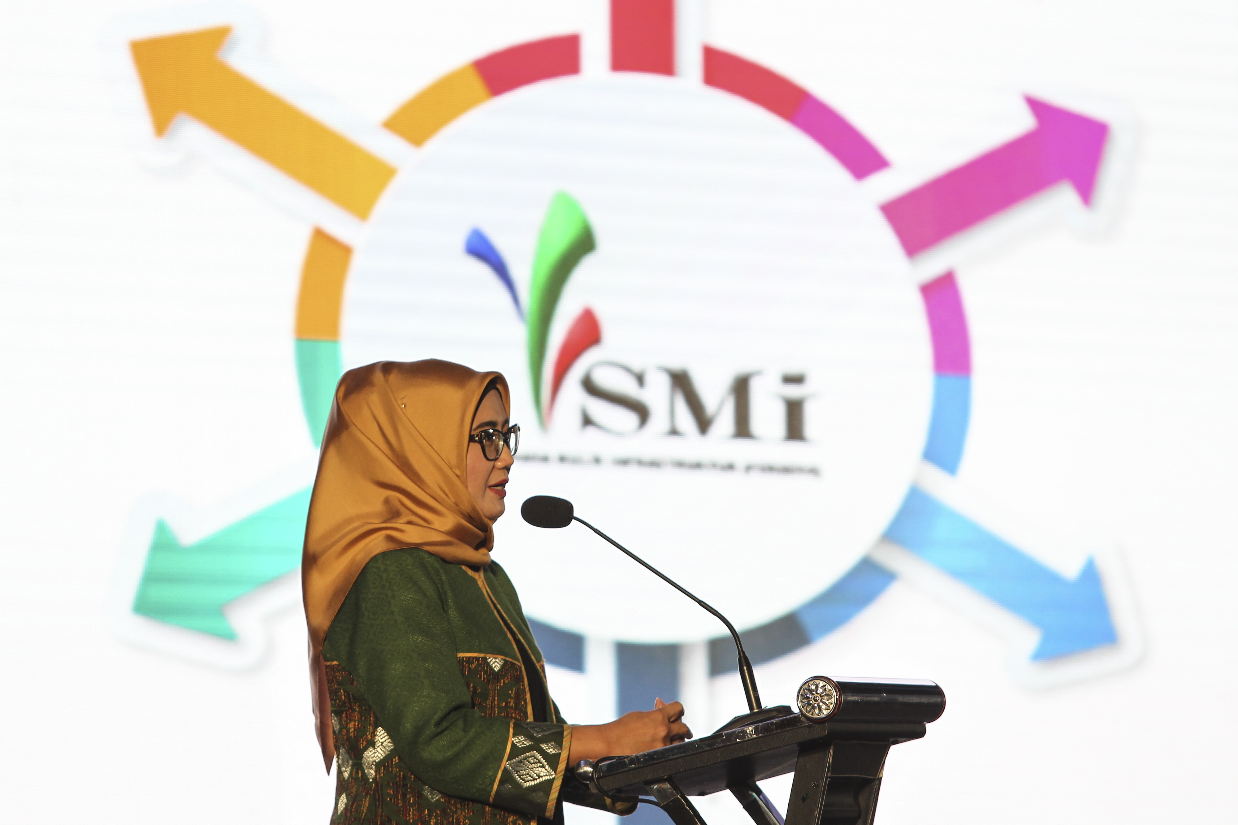 Direktur Utama PT SMI Emma Sri Martini