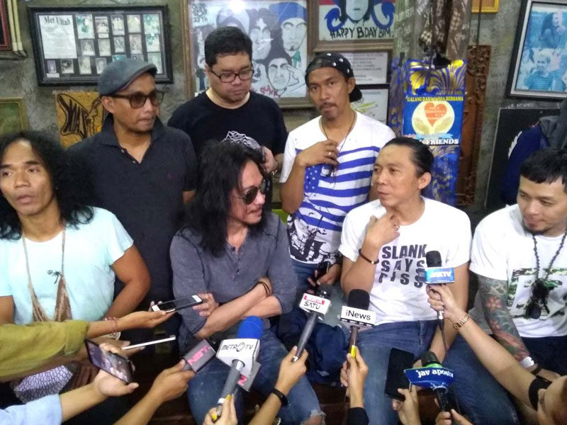 Jumpa pers dukungan Slank dan sejumlah artis untuk Jokowi via lagu dan rencana konser #BarengJokowi 