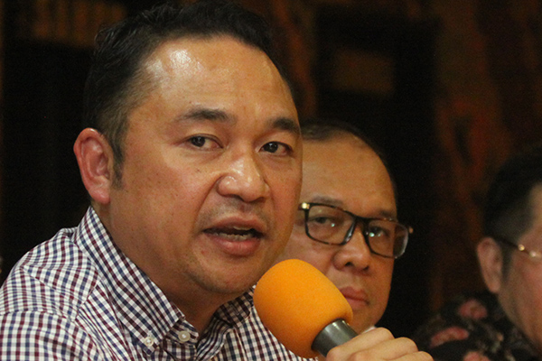 Direktur Utama Garuda Indonesia Ari Askhara