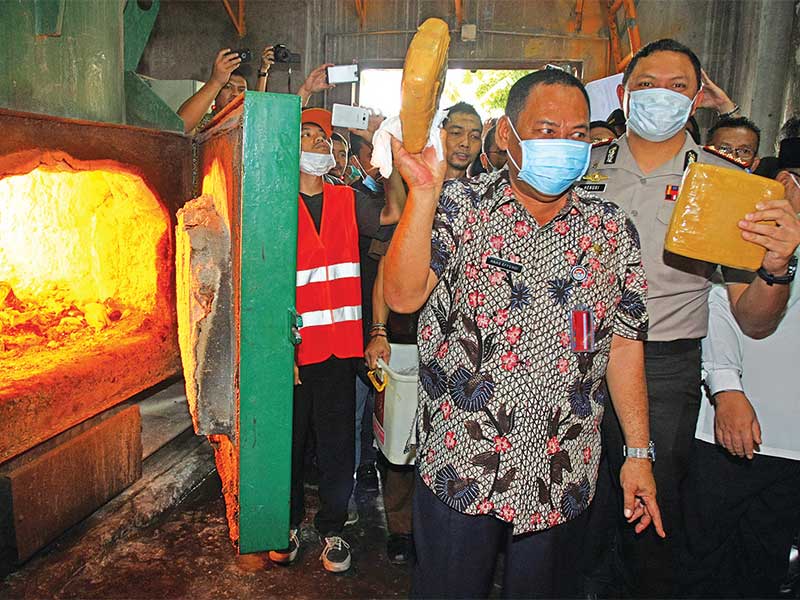 Ribuan Ekstasi dan Sabu Dimusnahkan