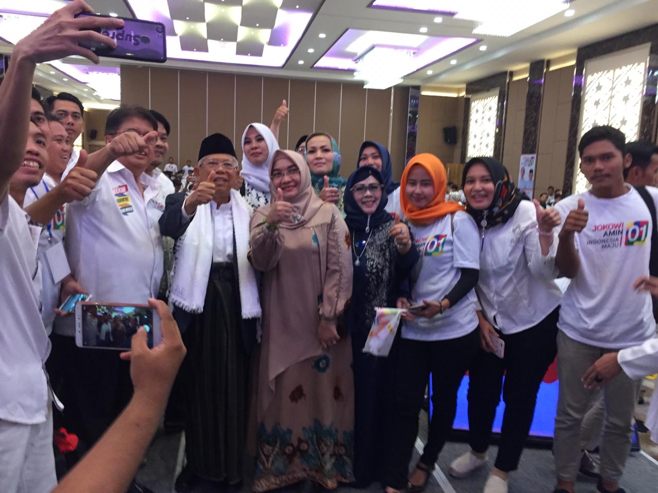 Calon Wakil Presiden nomor urut 01 Ma'ruf Amin saat menghadiri Deklarasi Brigade Mahasiswa JKMA Palembang Juamt (29/3)