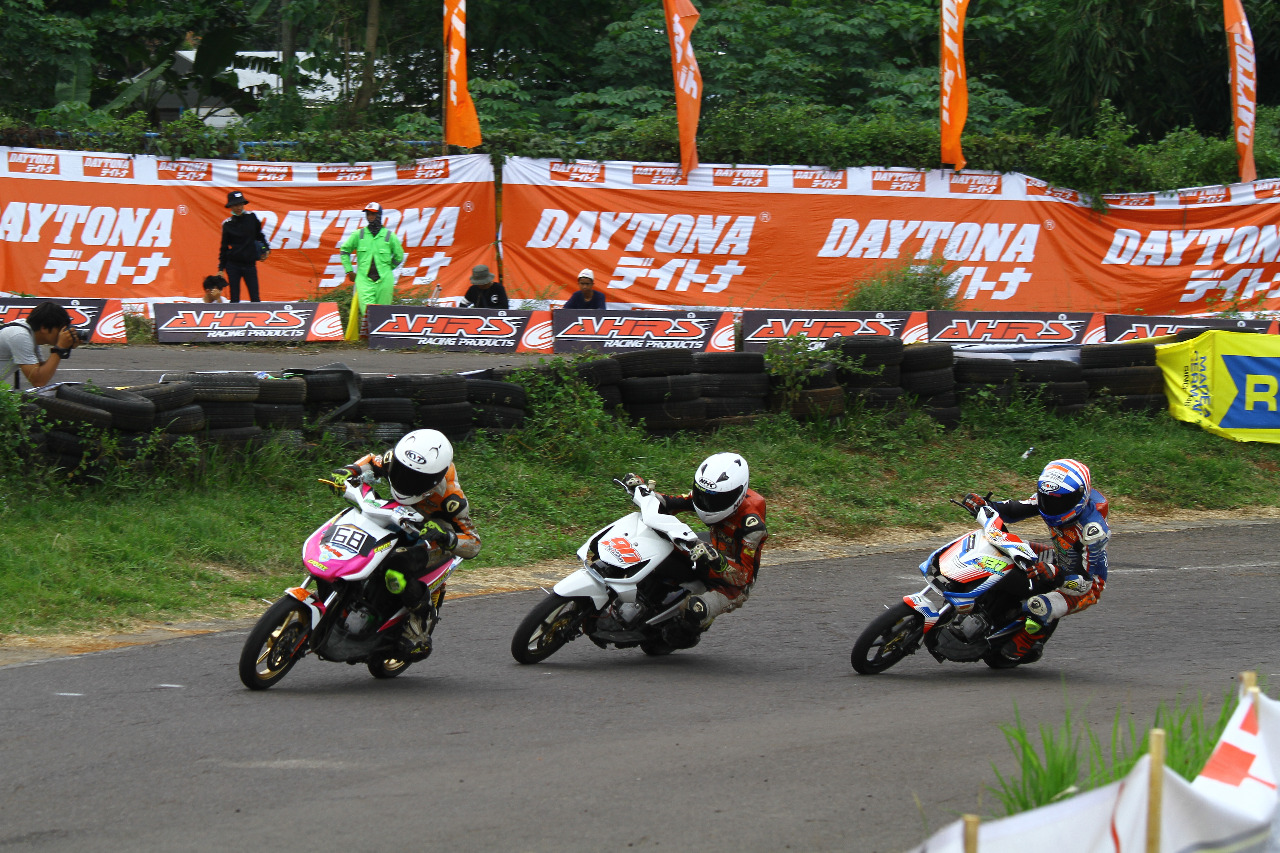 Suasana balapan Indomatic race di ajang Indoclub Championship, Subang, Jawa Barat, pekan lalu