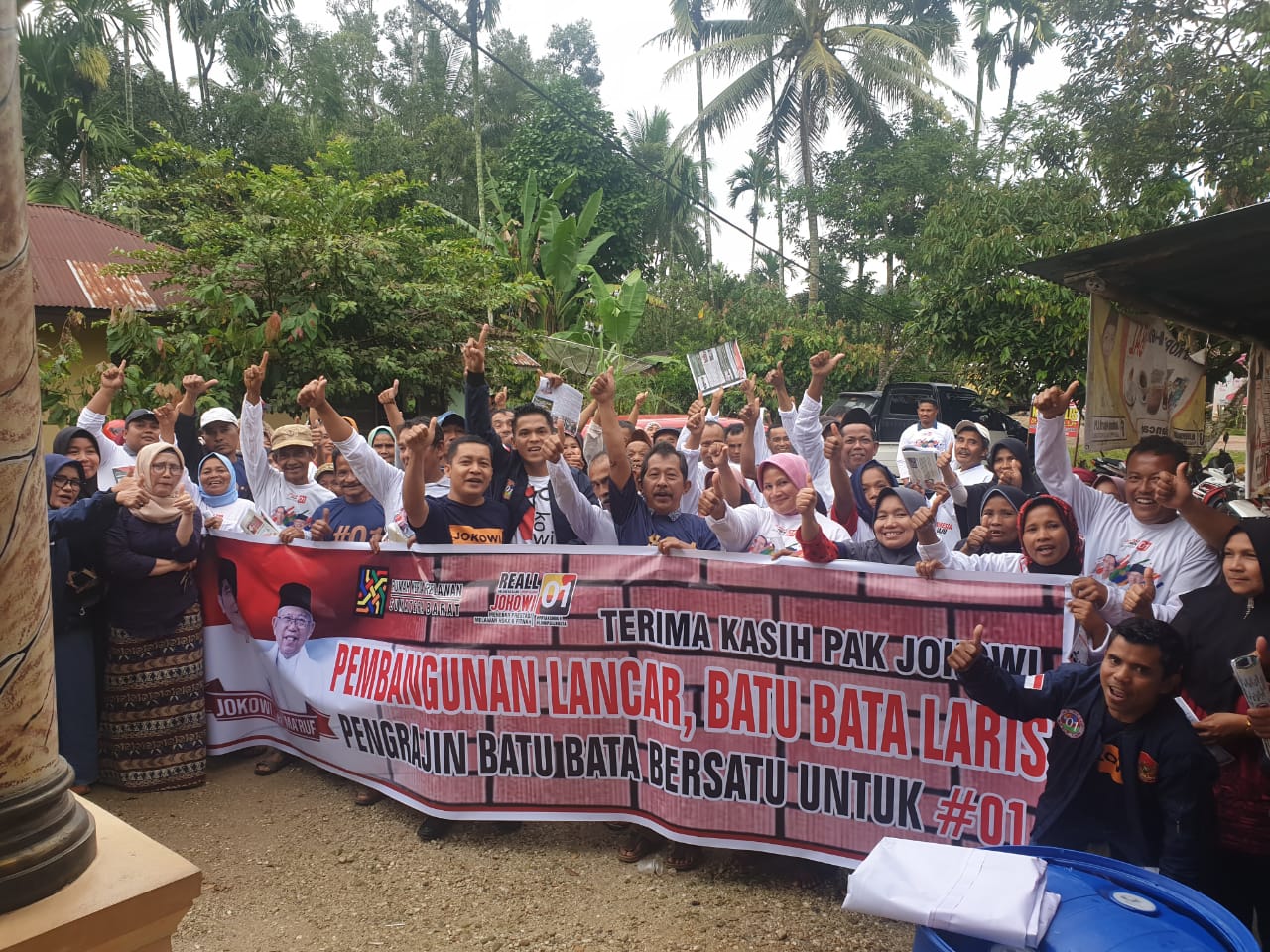 Deklarasi di areal pabrik batu bata Jorong Boncah, Nagari Batu Balang, Kecamatan Harau, Lima Puluh Kota, Sumatera Barat, Jumat (29/3).