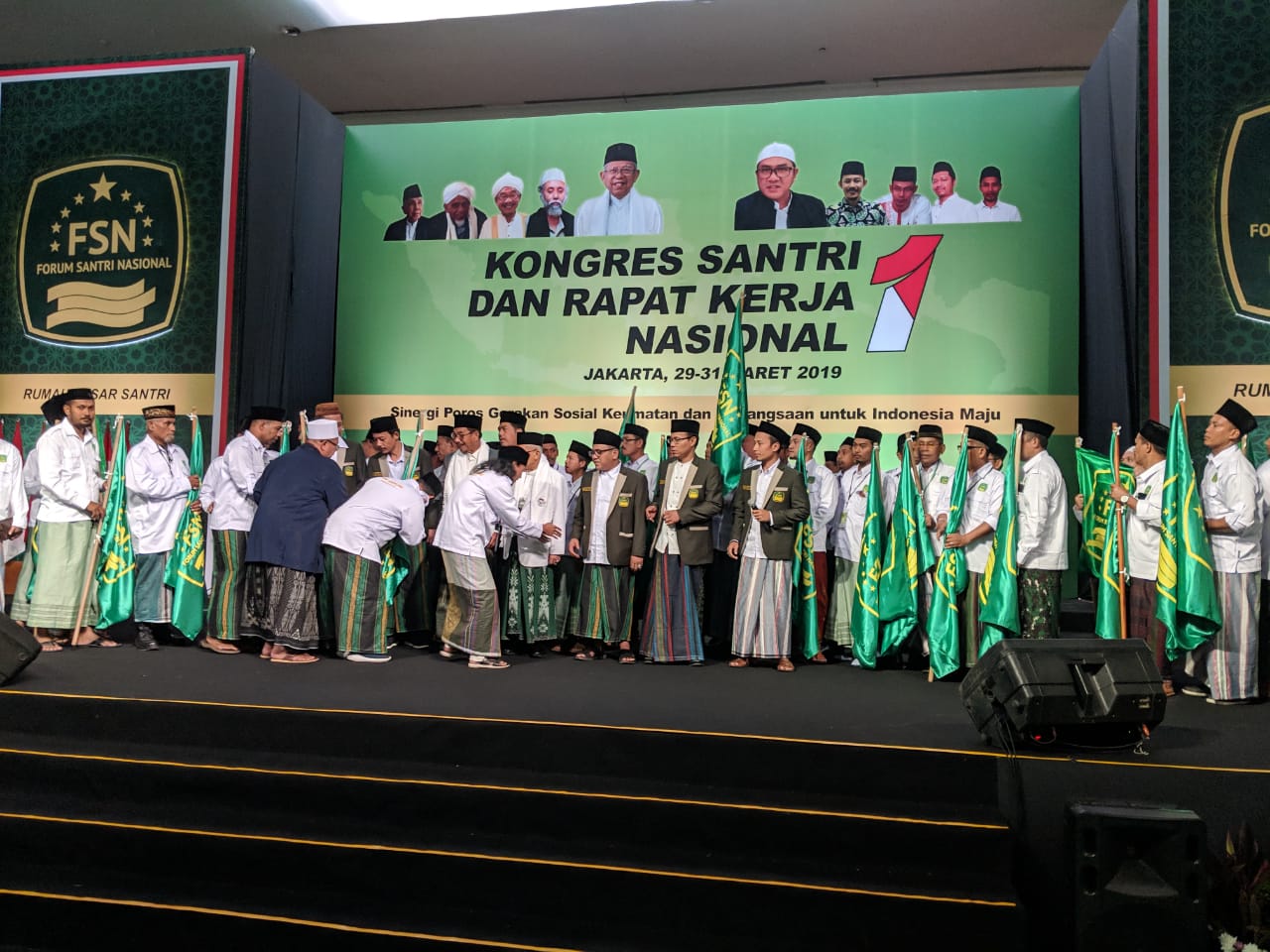 Cawapres 01 KH Ma'ruf Amin dalam Kongres Santri di JCC, Sabtu (30/3).