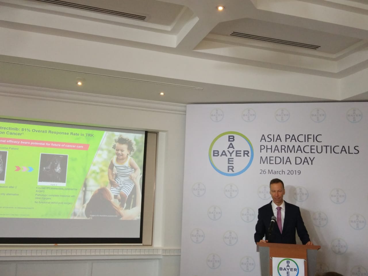 Head of Medical Affairs Bayer Pharmaceutical Asia Pasific Chuan Kit Foo saat jadi pembicara di Bayer Asia Pacific Media Day.