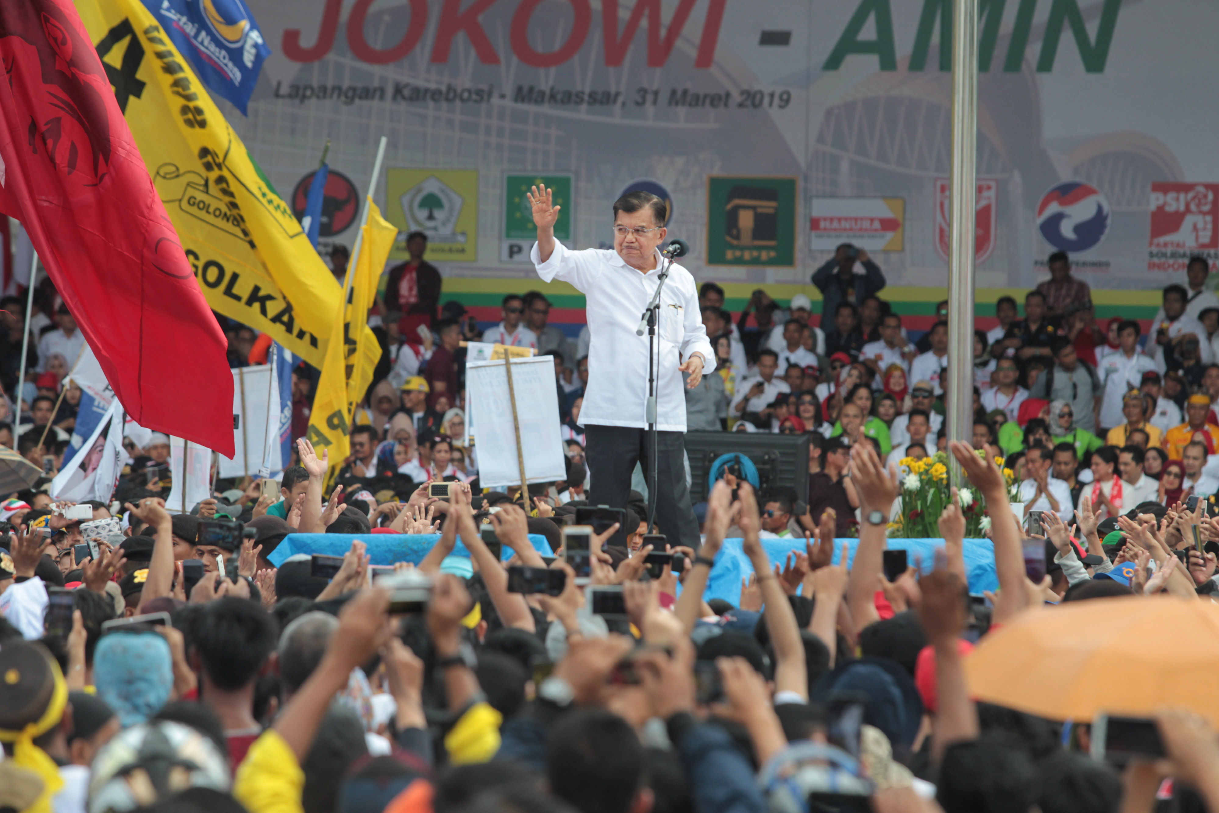 Jusuf Kalla di Lapangan Karebosi, Makassar, Sulawesi Selatan, Minggu (31/3) dalam kampanye terbuka Jokowi.