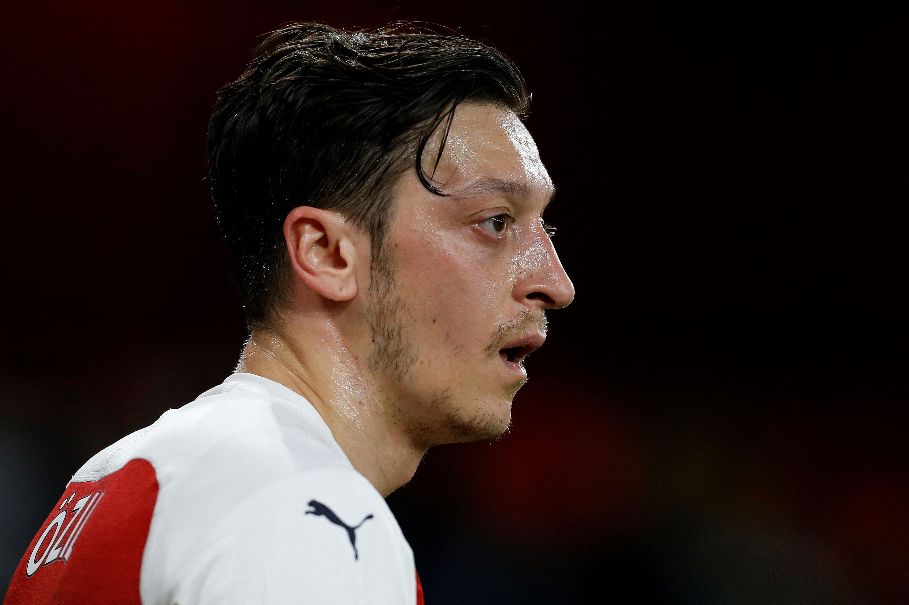 Ozil belum Dipastikan Tampil di Laga Arsenal Kontra Hotspur
