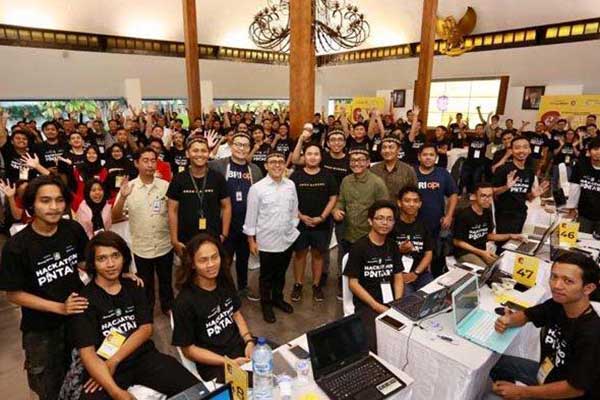 Pengembang teknologi ambil bagian dalam ajang Hackathon Pintar 1.0
