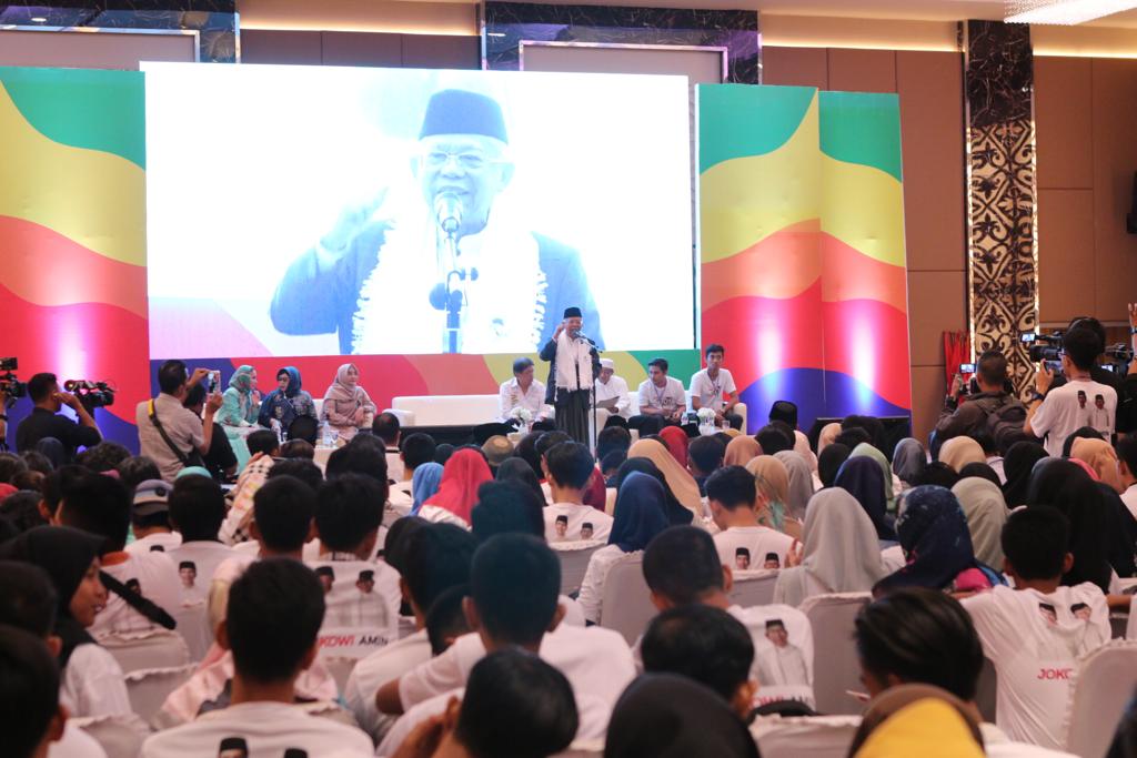 Cawapres nomor urut 01 Ma'ruf Amin menghadiri deklarasi milenial dukung Jokowi-Amin di Sumatra Selatan