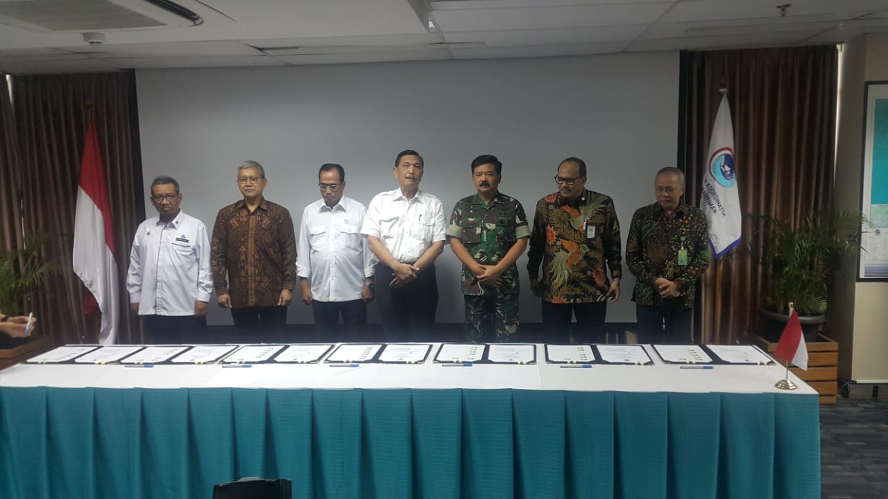 MoU keselamatan pelayaran, perlindungan lingkungan maritim, serta kawasan konservasi perairan dan wisata bahari di Jakarta, Selasa (26/3)