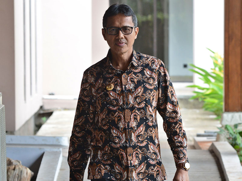 Gubernur Sumatera Barat Irwan Prayitno 