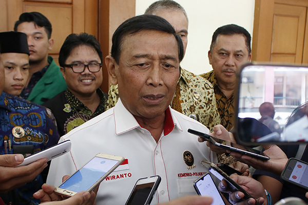Menteri Koordinator Politik, Hukum dan Keamanan (Menkopolhukam) Wiranto