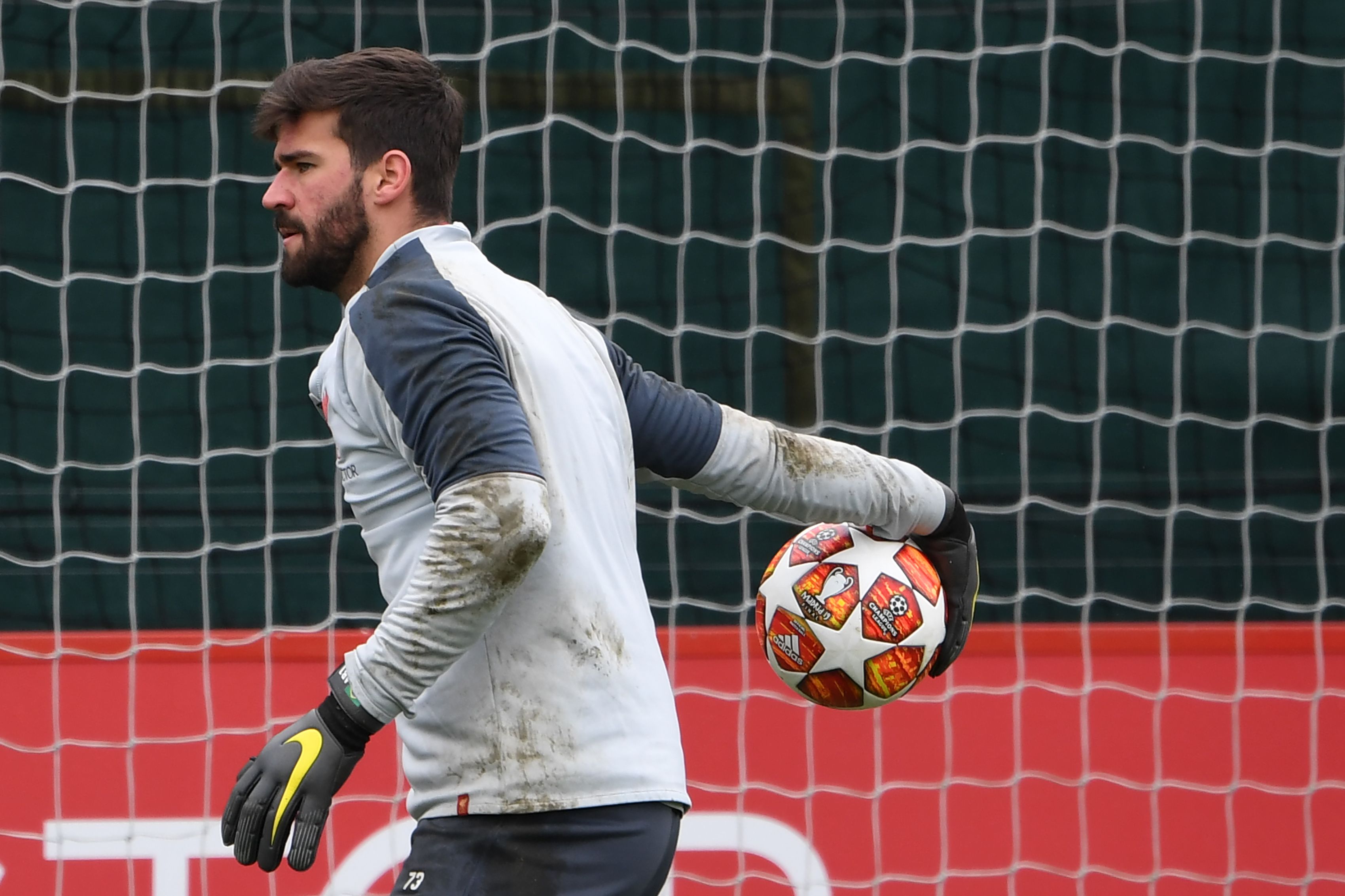 Alisson Becker Kiper Liverpool asal Brasil