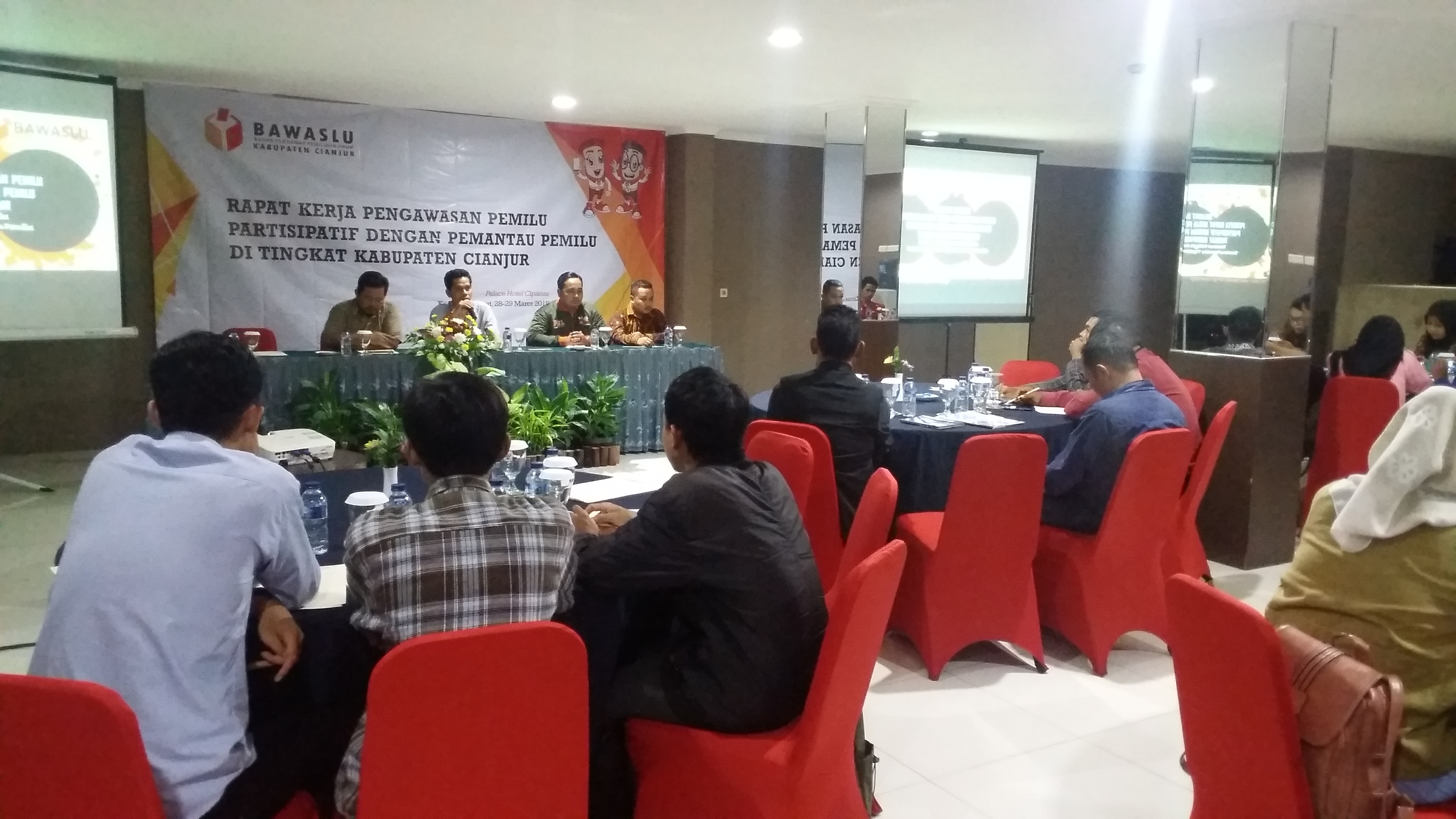 Raker Pengawasan Partisipatif Bawaslu Cianjur dengan PemantauPemilu