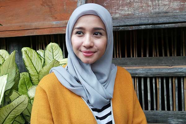 Laudya Cynthia Bella Ditantang Berbahasa Minang