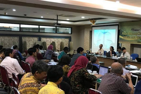 Suasana seminar Mitigasi Bencana yang di selenggarakan oleh LIPI