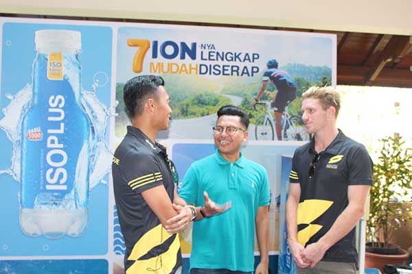  Wings Food menjadi mitra minuman resmi ajang Super League Triathlon (SLT) Bali di Ayodya Resort Nusa Dua, Bali, 23-24 Maret lalu.