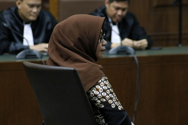 SIDANG VONIS ENI MAULANI SARAGIH